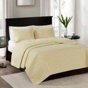 Madison Park King Coverlet Quilt Set Quebec Dusty Pale Yellow 3-Piece Quilted
